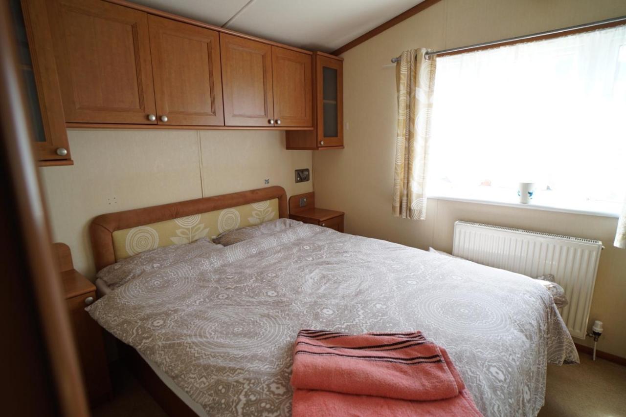 Heacham Golden Sunset Pets Go Free Linen Included Hunstanton