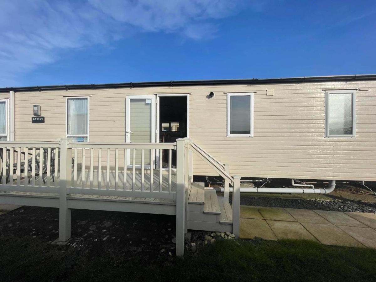 Heacham Golden Sunset Pets Go Free Linen Included Holiday home *